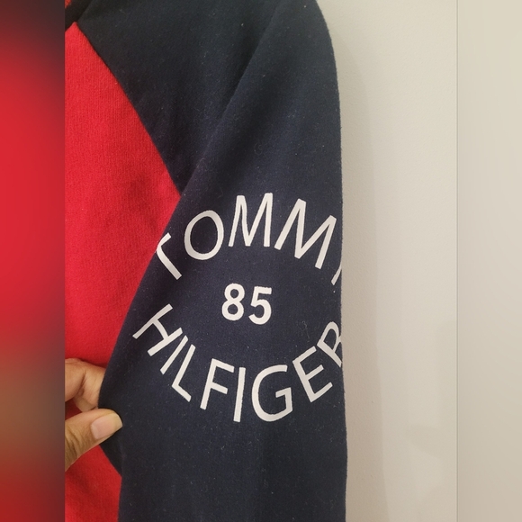 Tommy Hilfiger Red Sweatshirt -Small - Picture 3 of 5